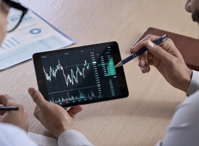 Avuțian centru de analiză